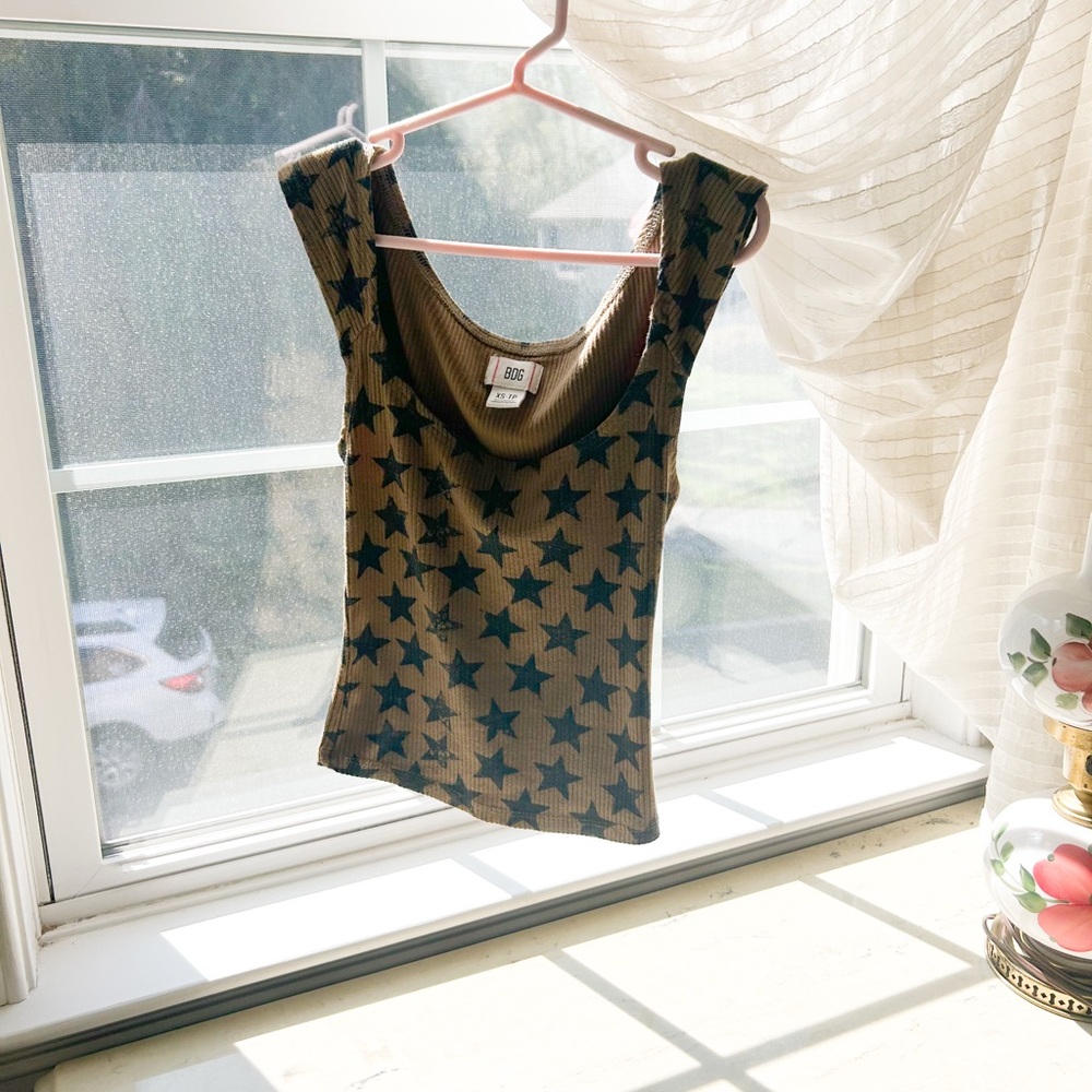 Women's Star Patterned Tank Top - Brown and Black